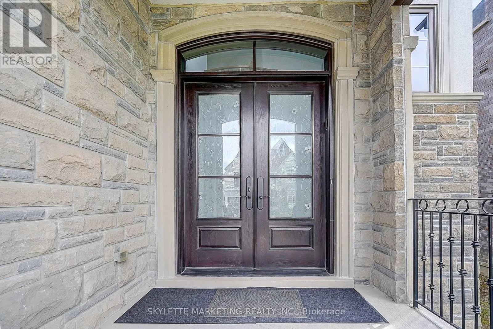 3 LAVENDER VALLEY DRIVE
