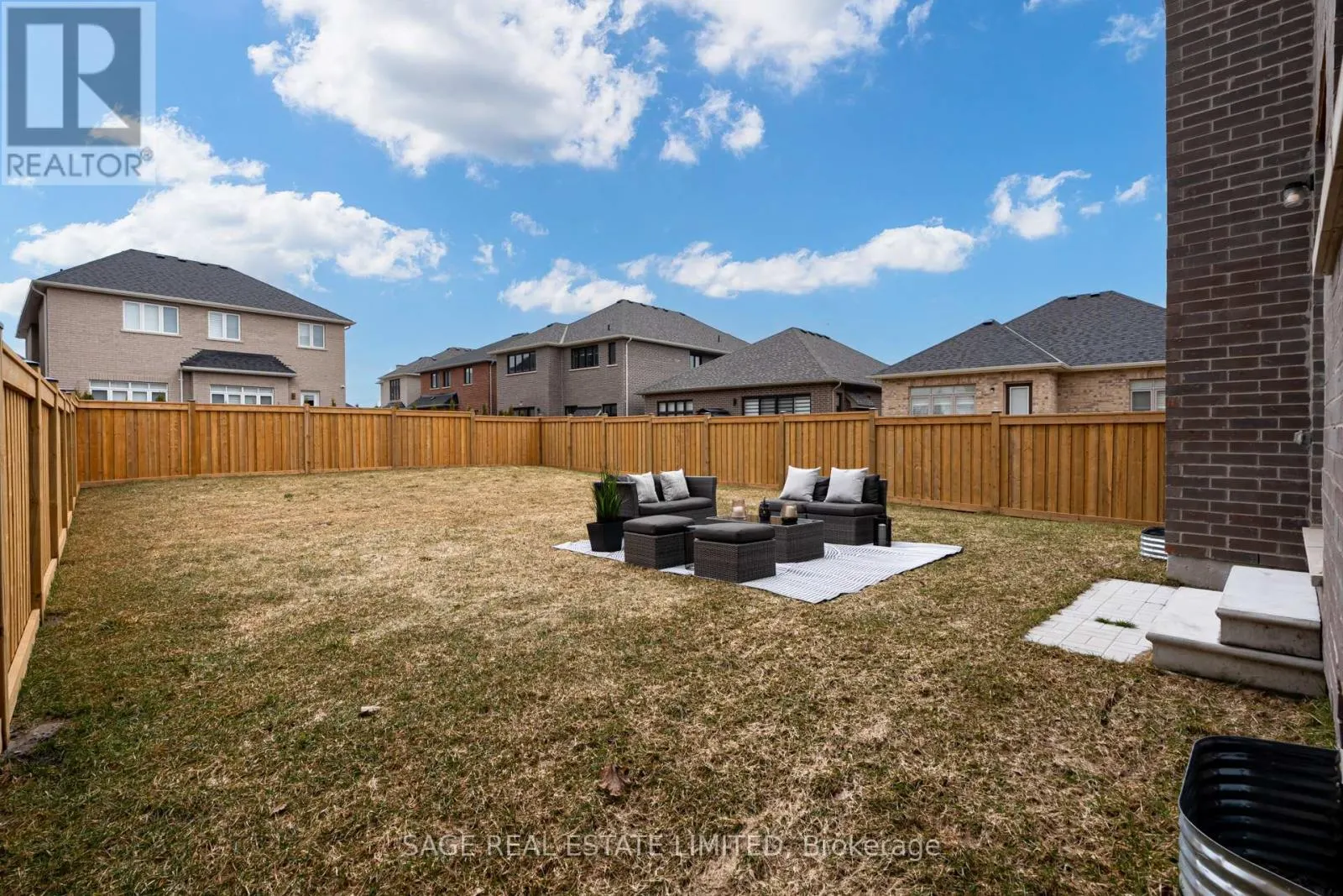 3 JOINER CIRCLE