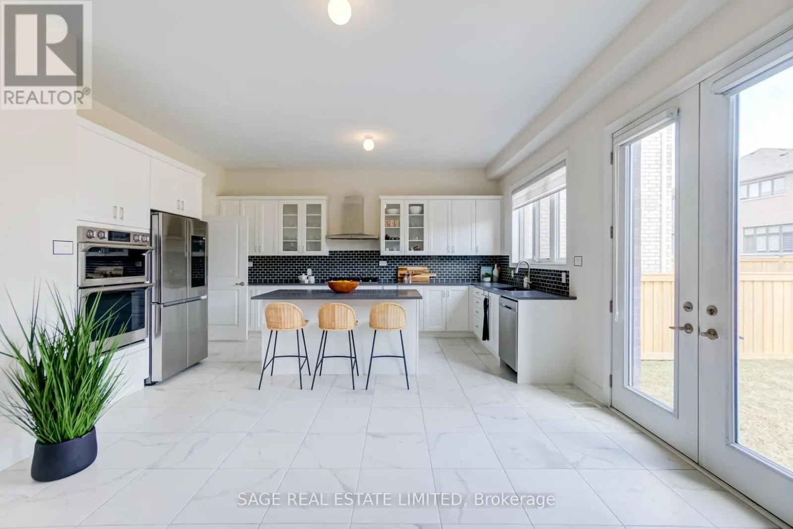3 JOINER CIRCLE