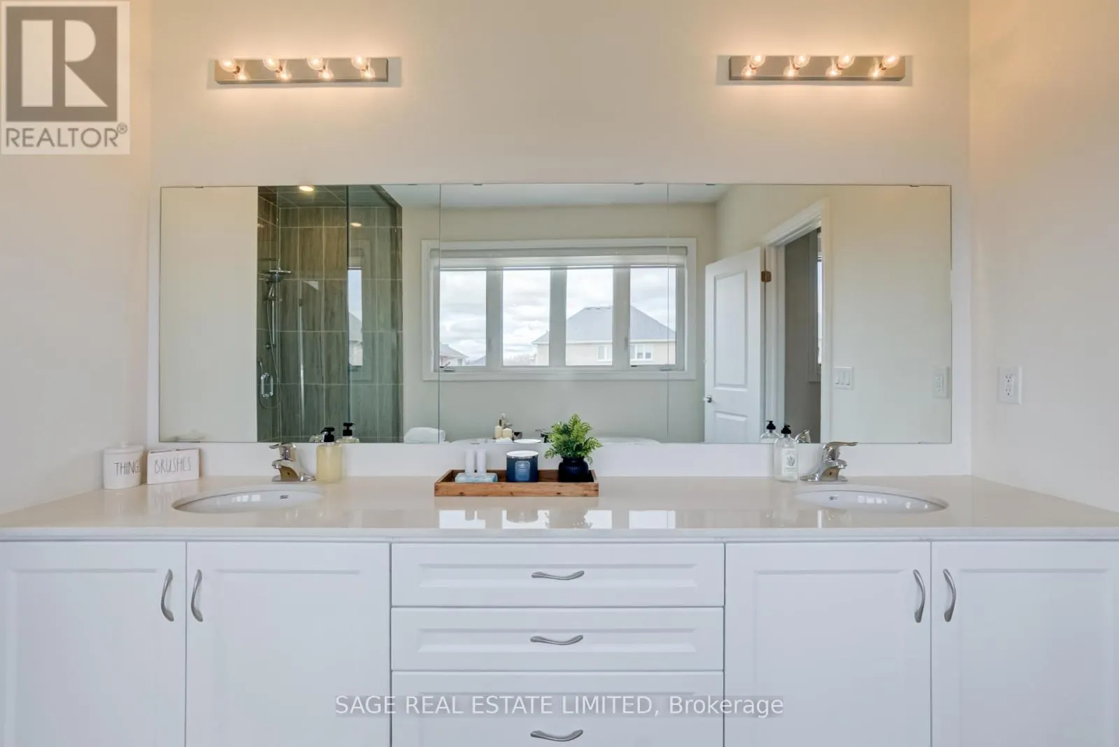 3 JOINER CIRCLE