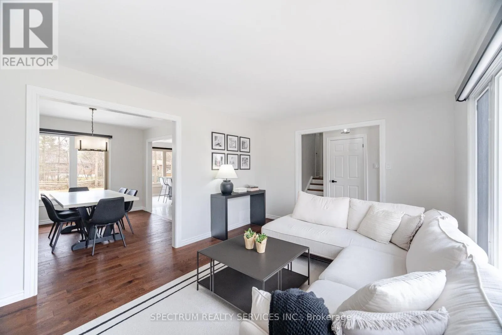 52 FRENCH CRESCENT