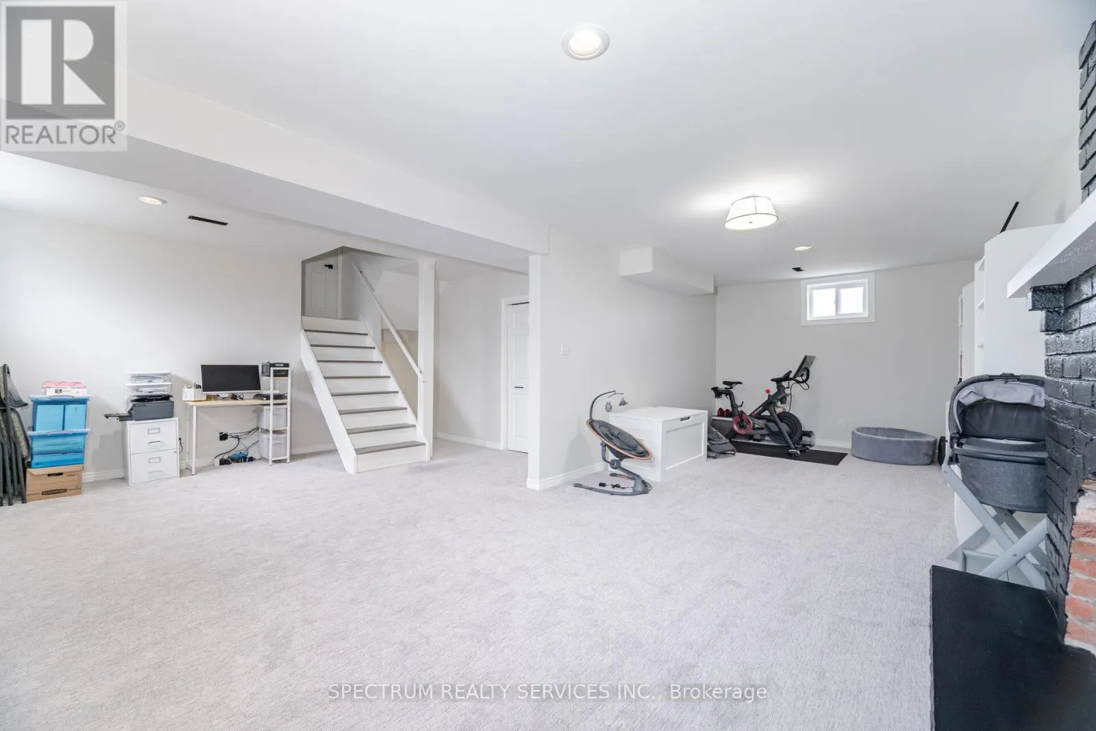 52 FRENCH CRESCENT