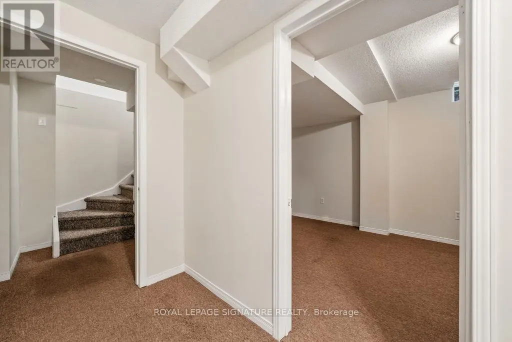 584 DOUBLETREE LANE