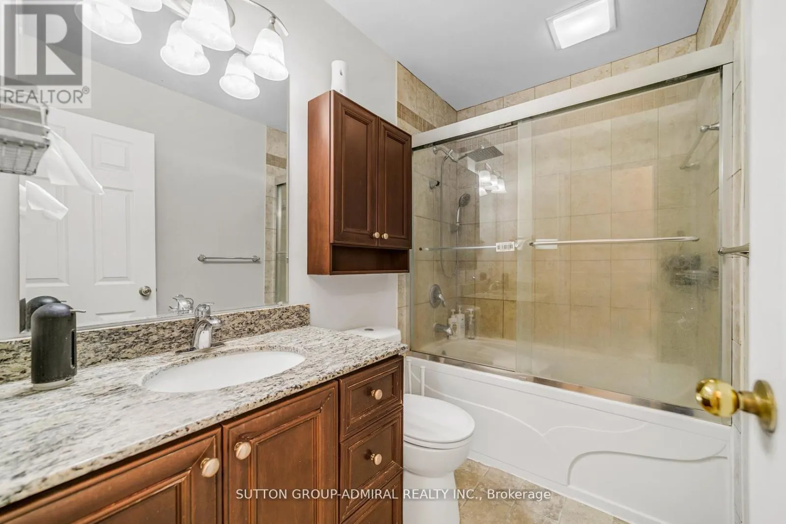 10 KITIMAT CRESCENT