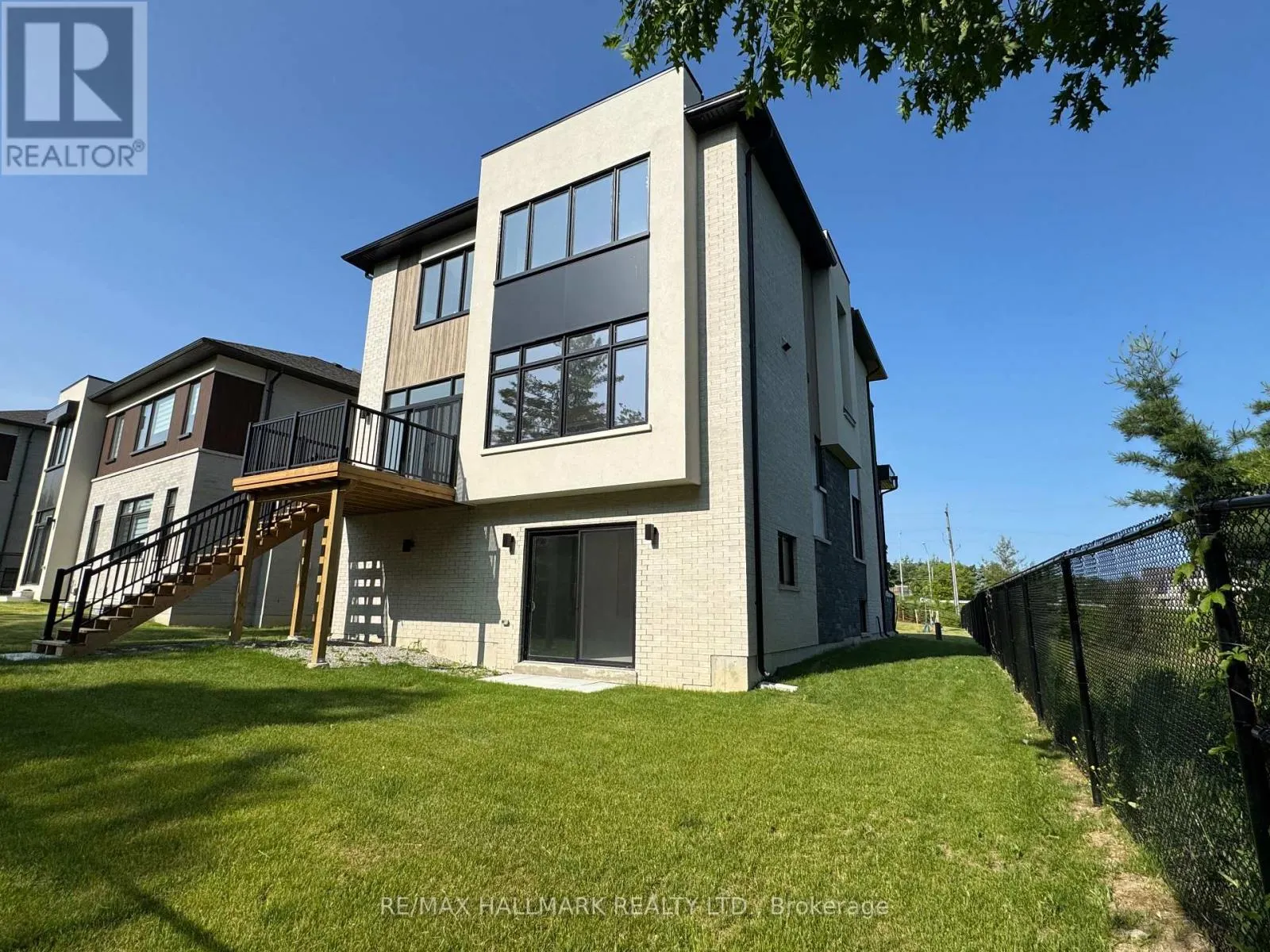 23 KINGWOOD LANE