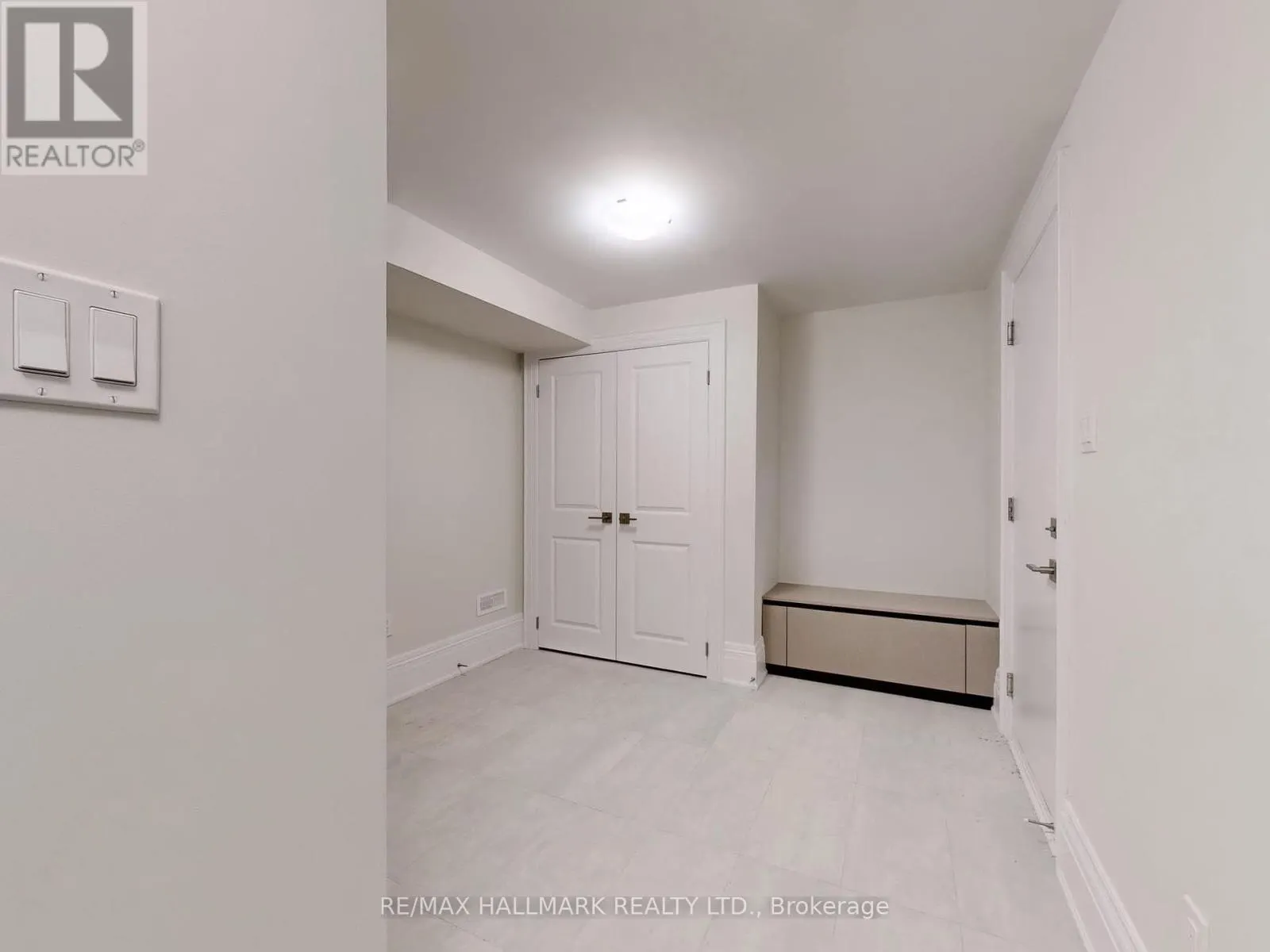 23 KINGWOOD LANE