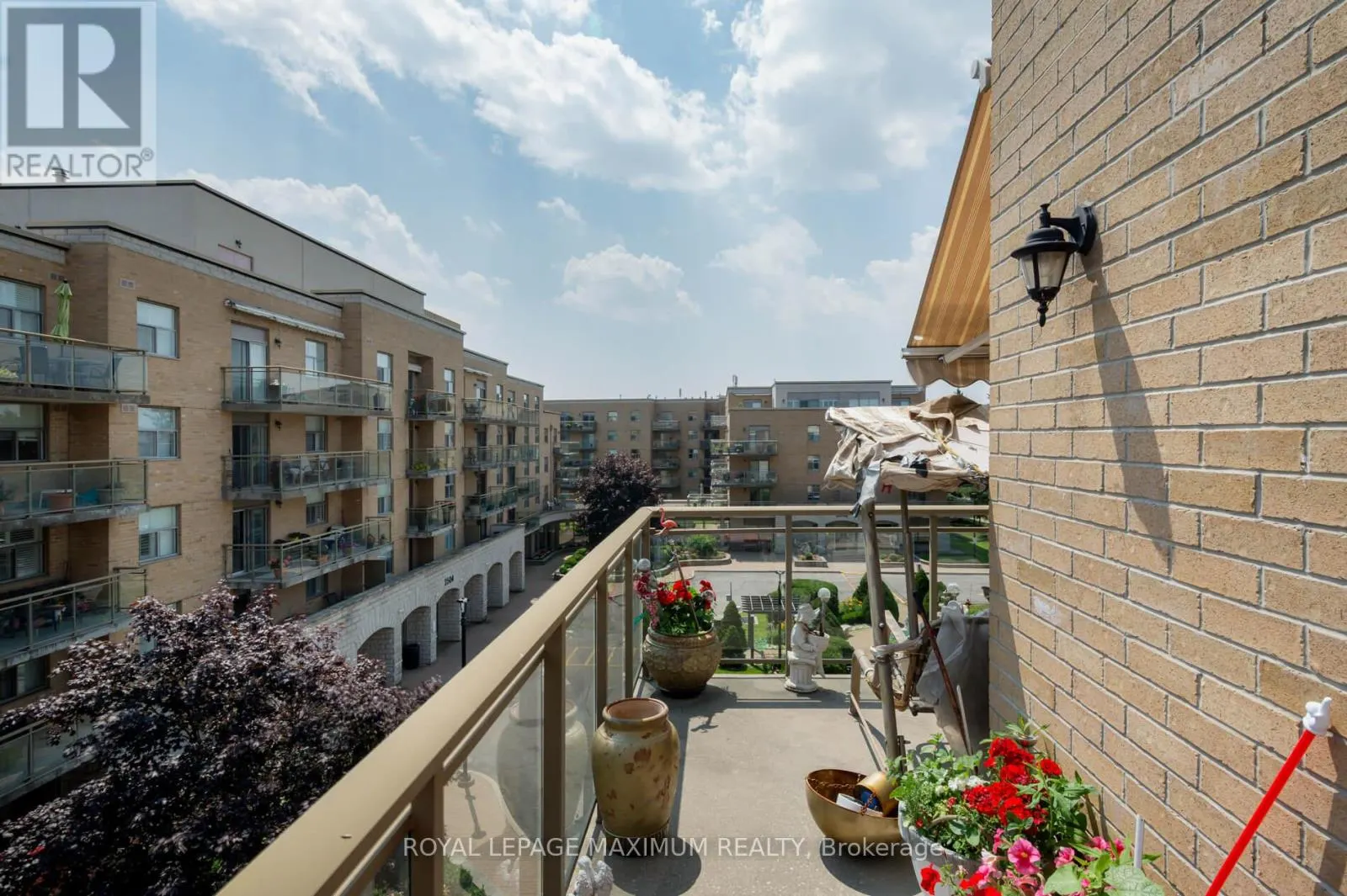 408 - 2506 RUTHERFORD ROAD
