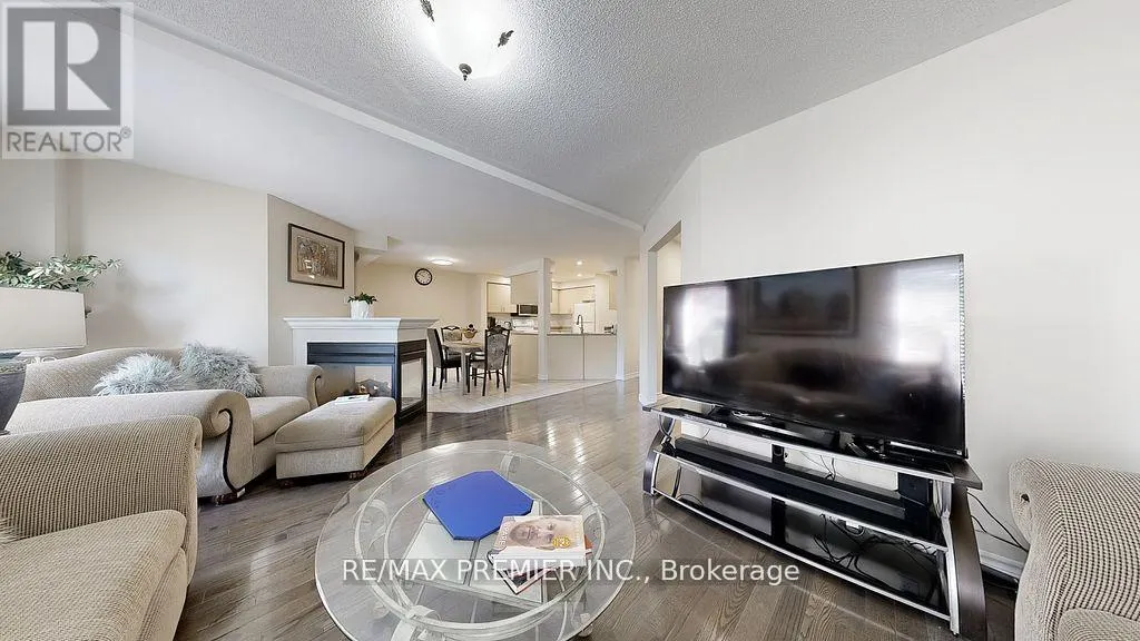 215 DRUMMOND DRIVE
