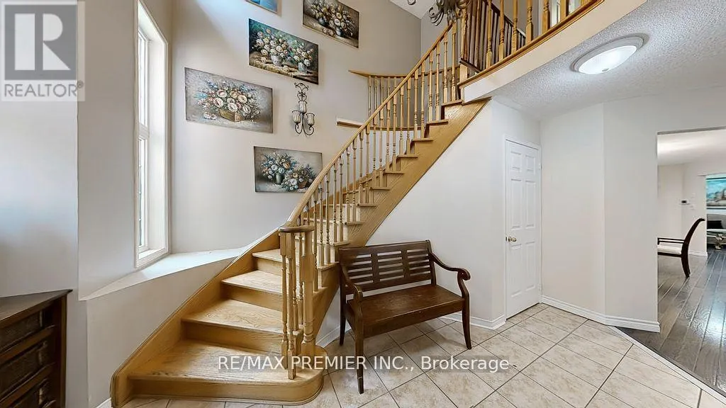 215 DRUMMOND DRIVE