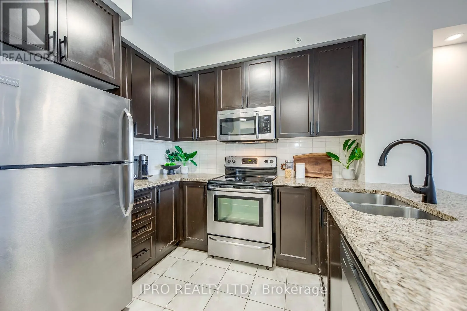 804 - 9255 JANE STREET