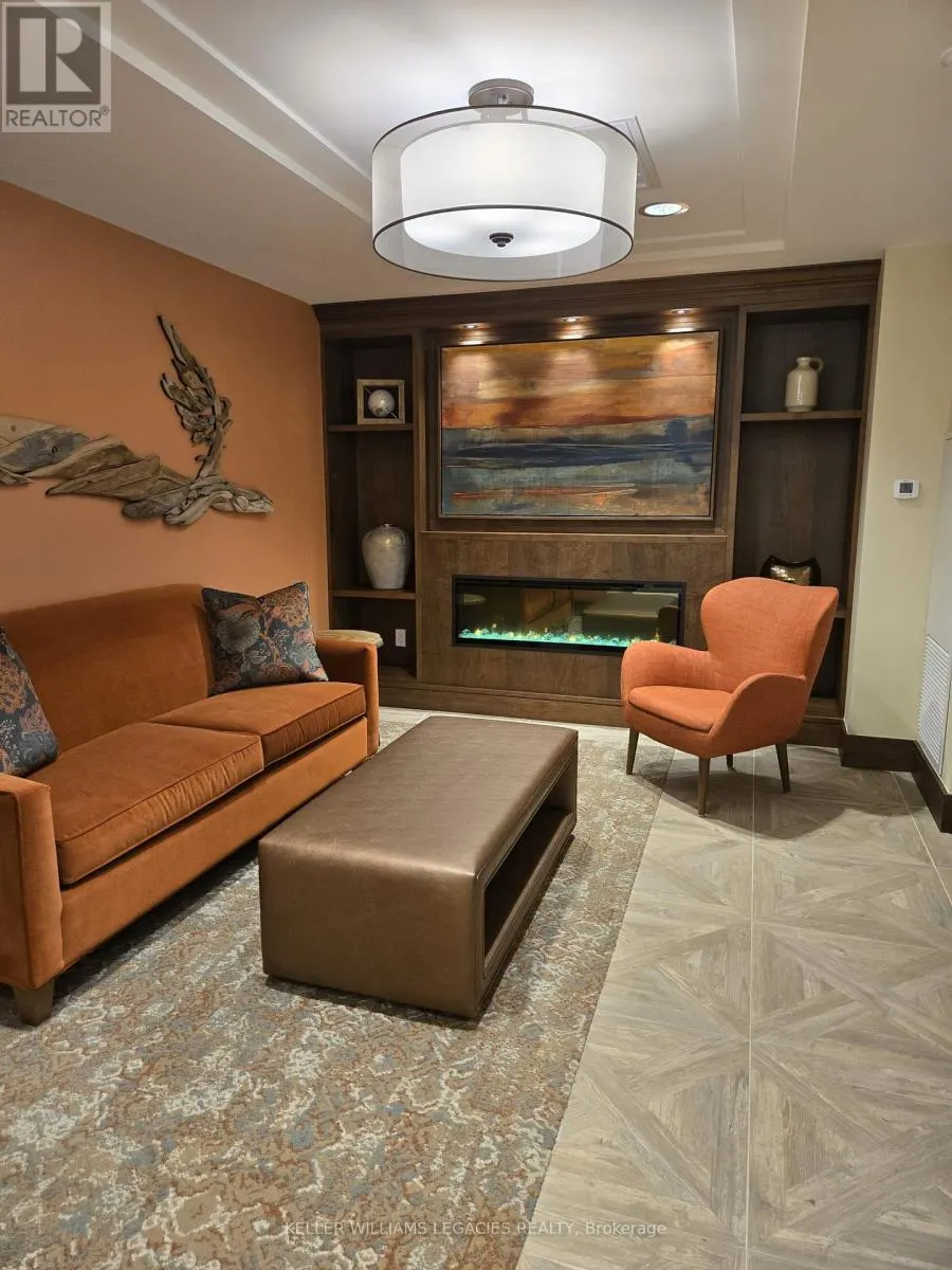 113 - 460 WILLIAM GRAHAM DRIVE
