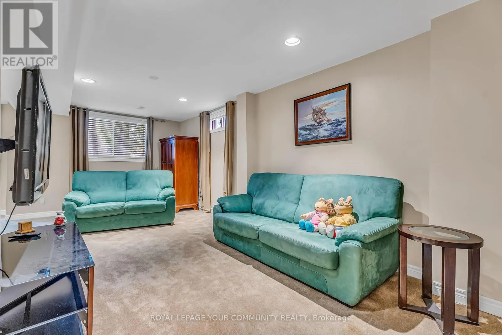 55 LENSMITH DRIVE