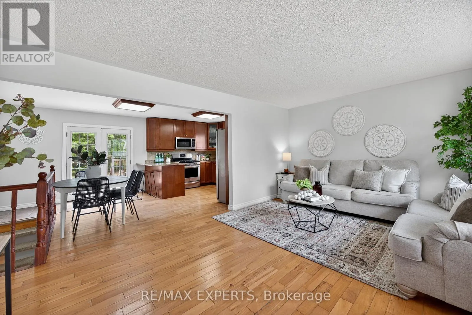 3114 POPLAR ROAD