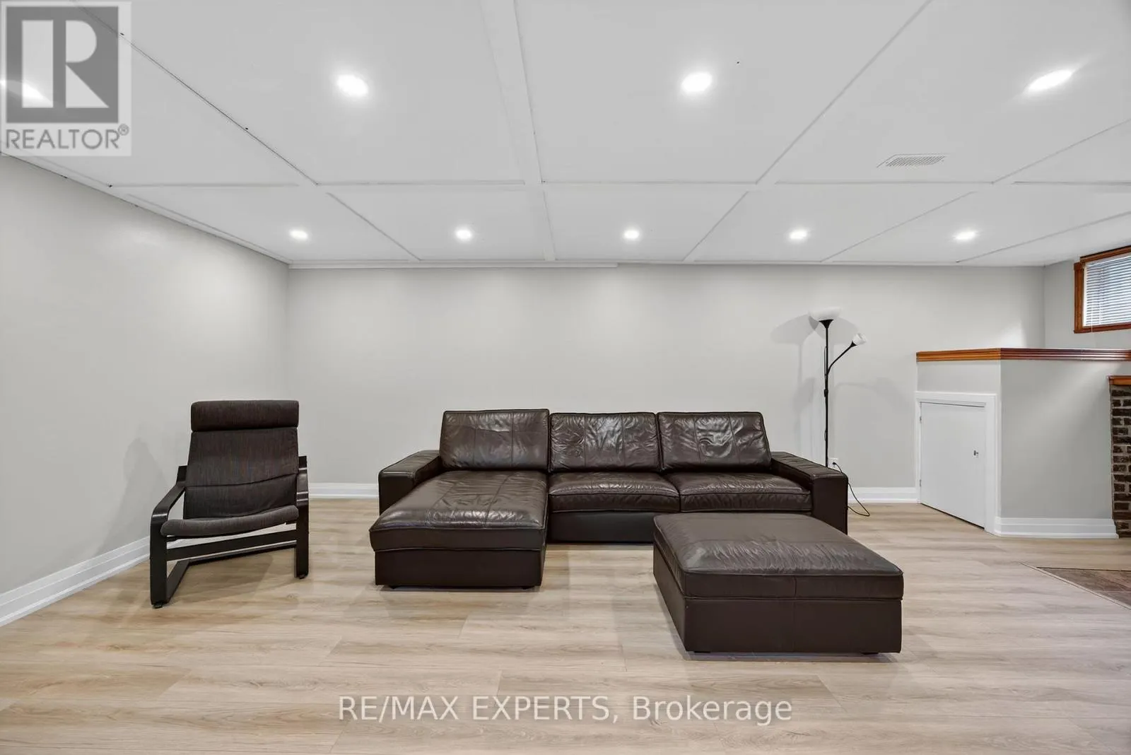 3114 POPLAR ROAD