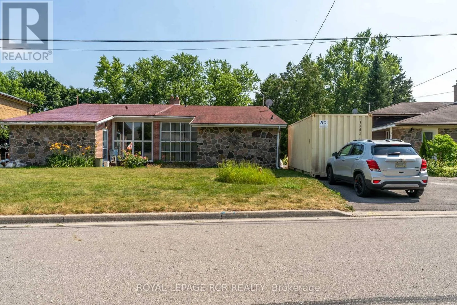 9 DUNHAM CRESCENT
