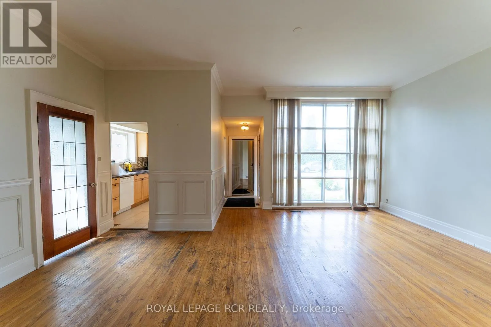 9 DUNHAM CRESCENT