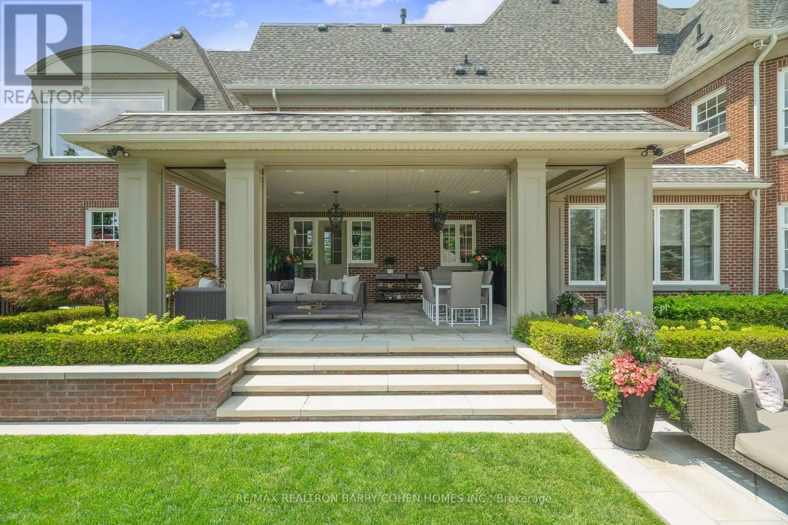 91 FAIRFIELD DRIVE