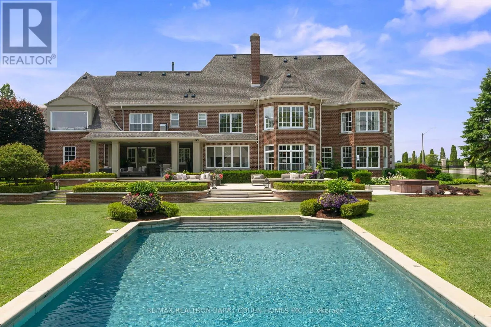 91 FAIRFIELD DRIVE