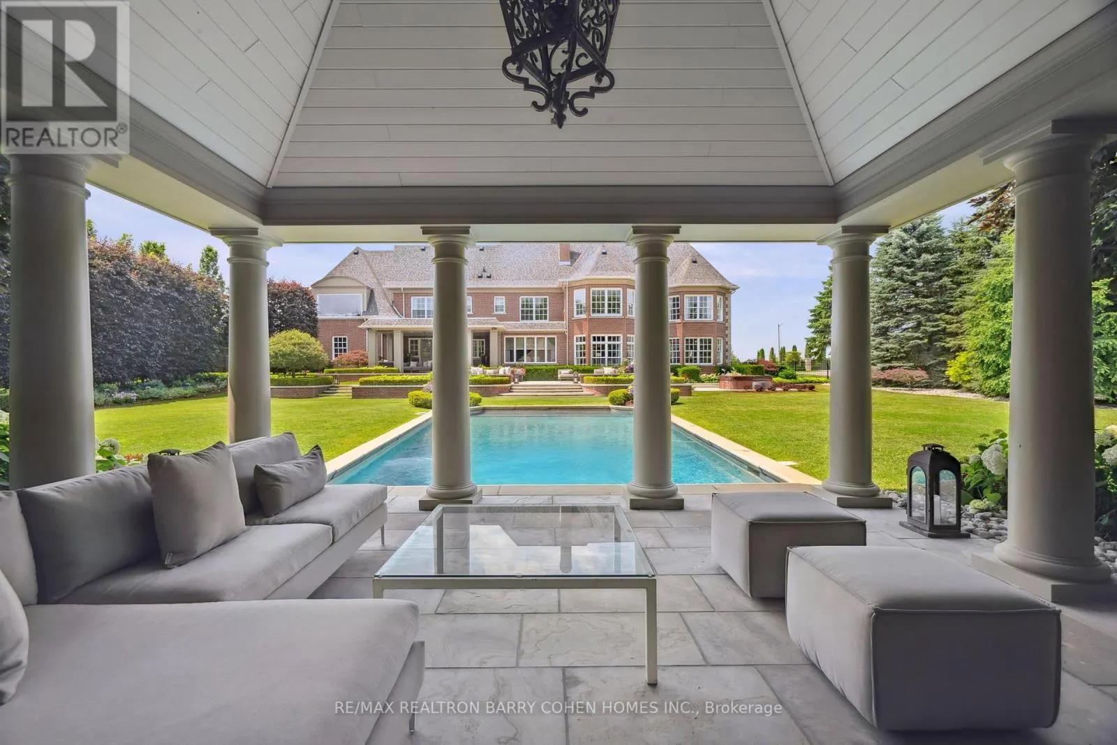 91 FAIRFIELD DRIVE