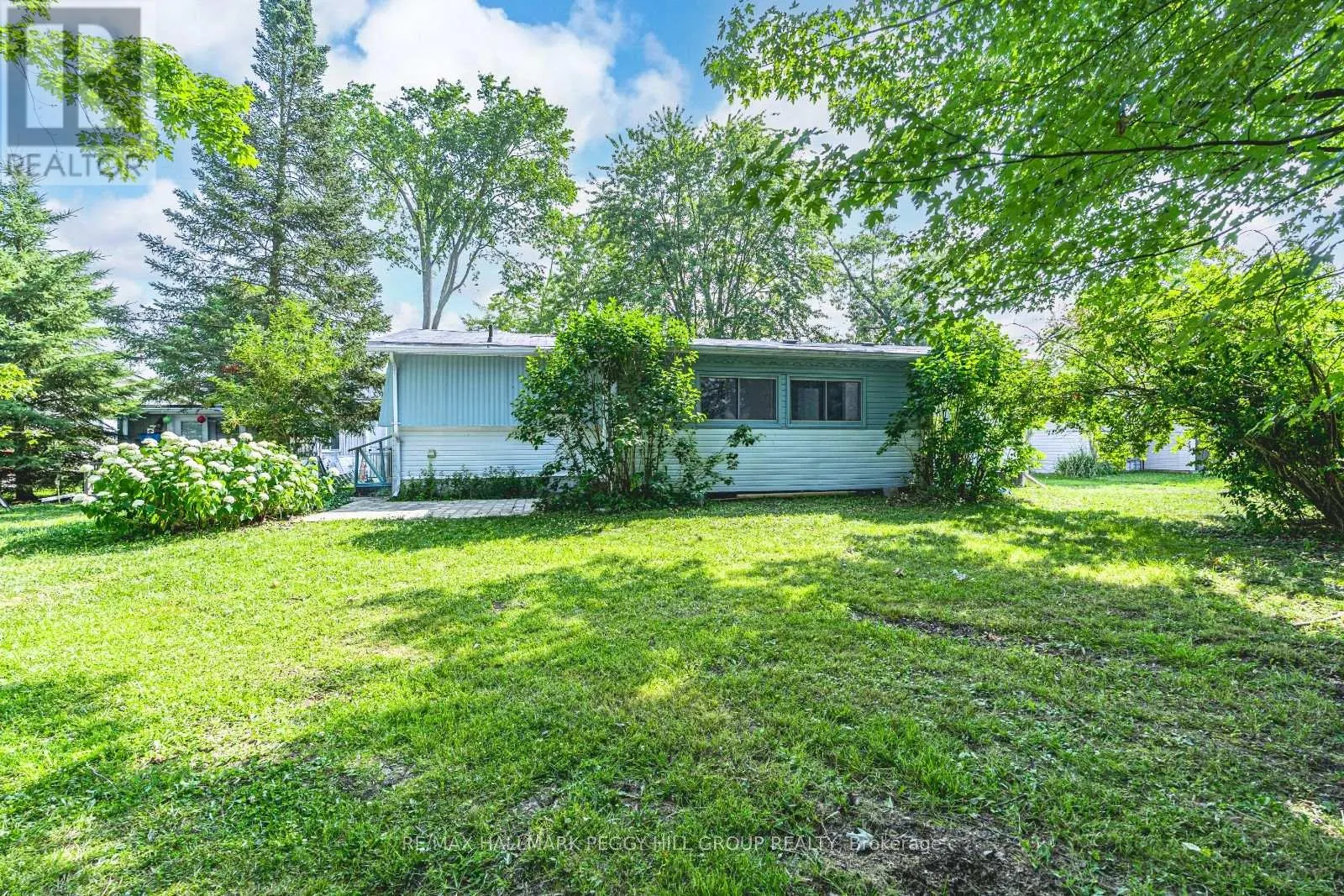 85 HAWTHORNE DRIVE