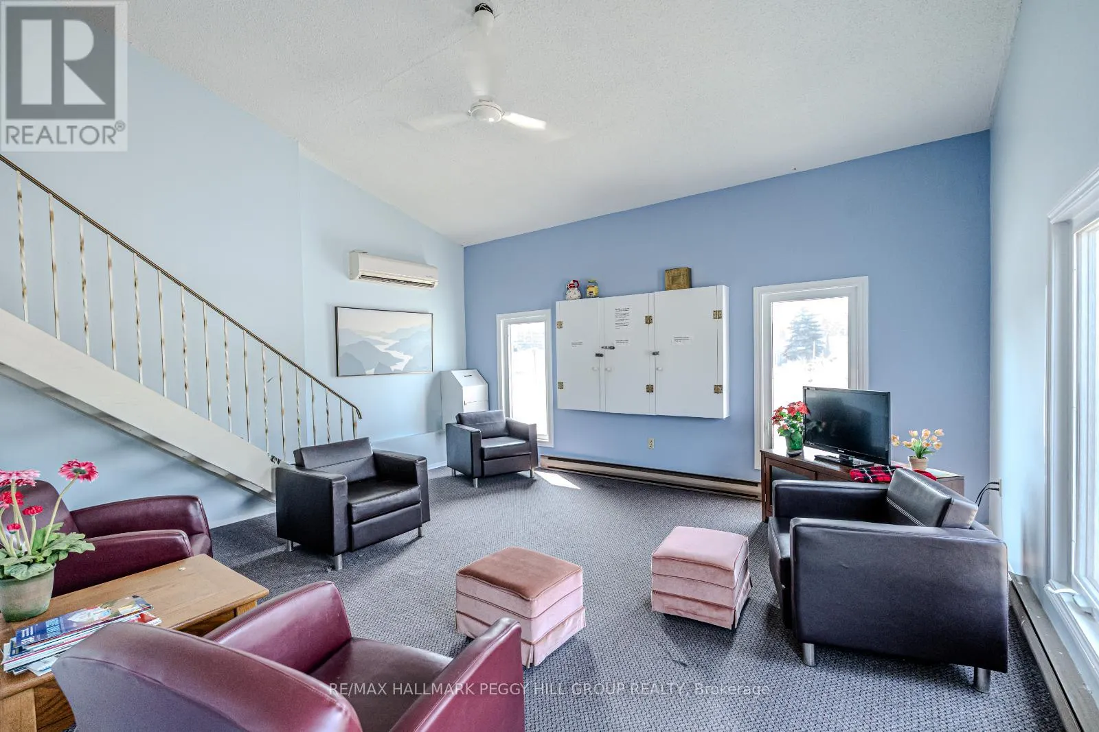 85 HAWTHORNE DRIVE