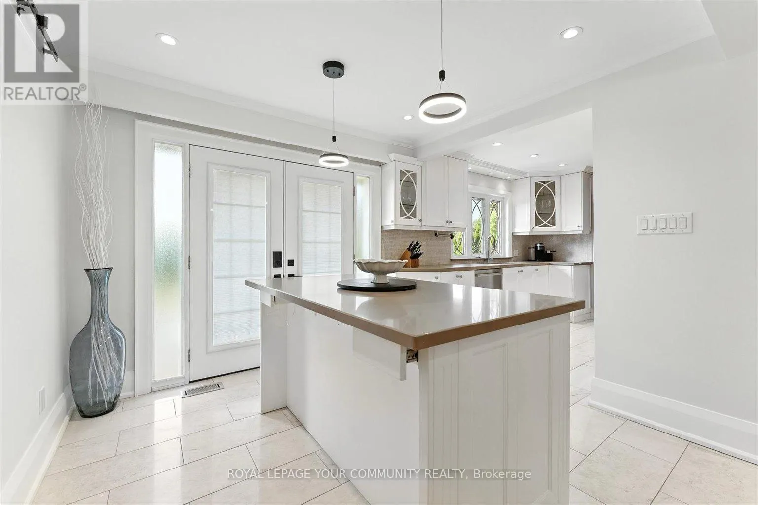 165 CLEARVIEW HEIGHTS