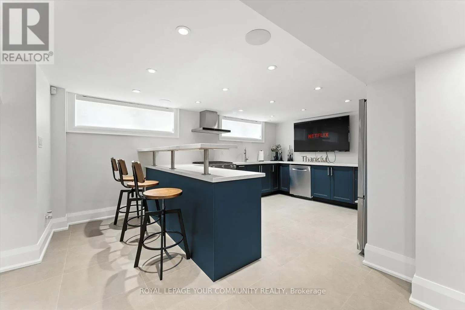 165 CLEARVIEW HEIGHTS