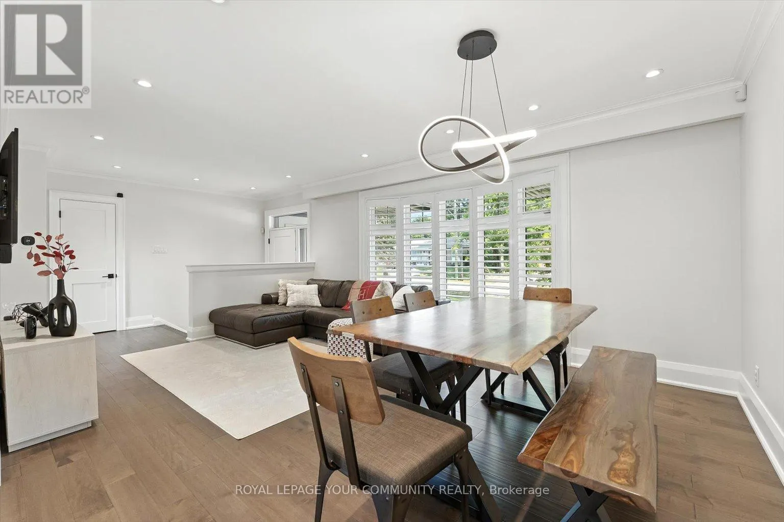 165 CLEARVIEW HEIGHTS