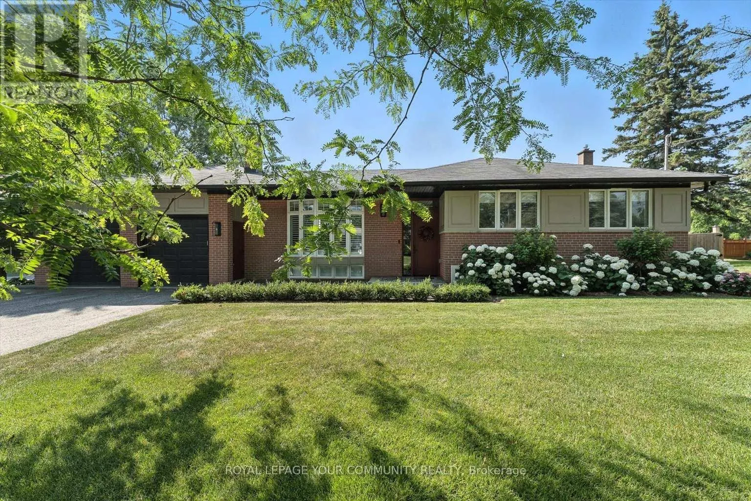165 CLEARVIEW HEIGHTS