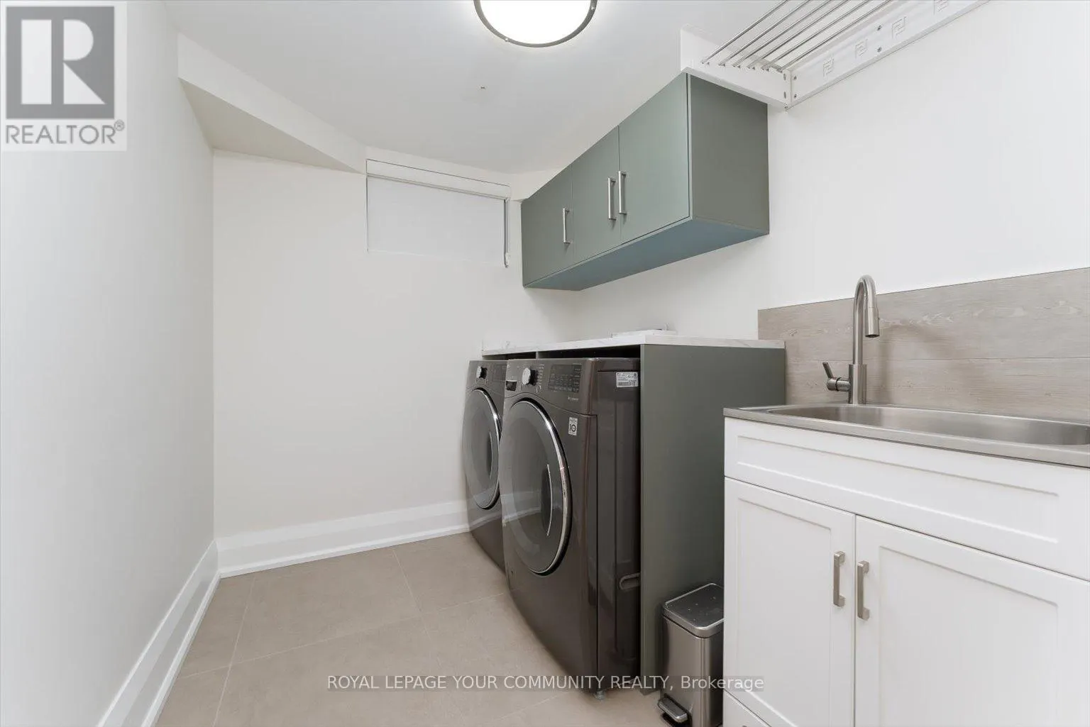 165 CLEARVIEW HEIGHTS
