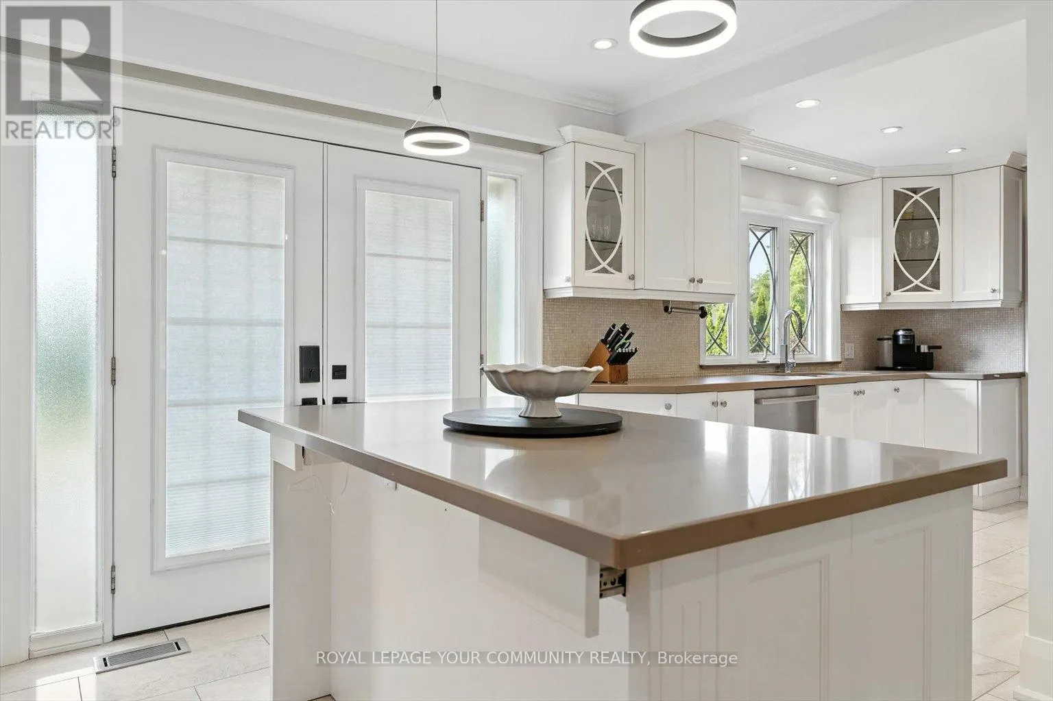 165 CLEARVIEW HEIGHTS