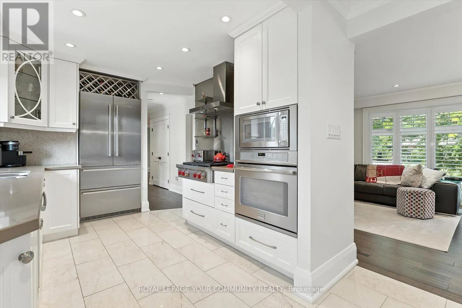 165 CLEARVIEW HEIGHTS