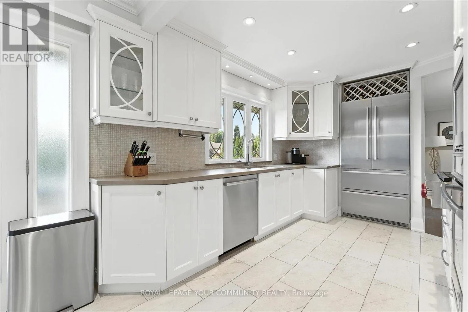 165 CLEARVIEW HEIGHTS
