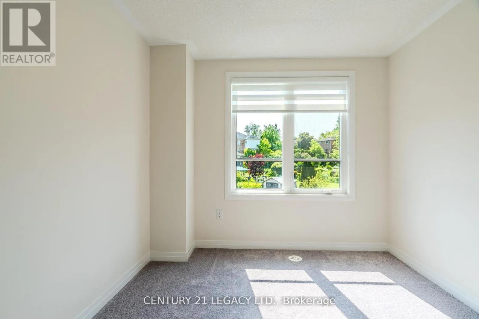 10 - 31 BAYNES WAY