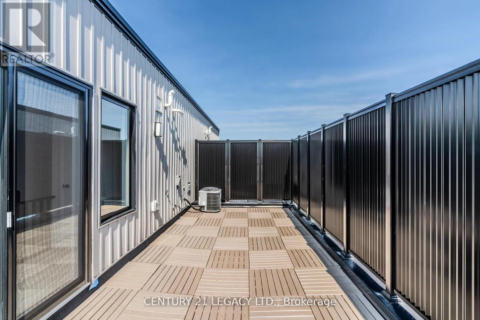 10 - 31 BAYNES WAY