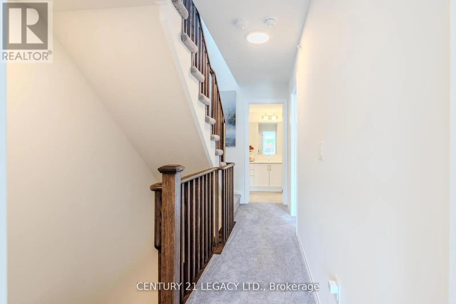 10 - 31 BAYNES WAY