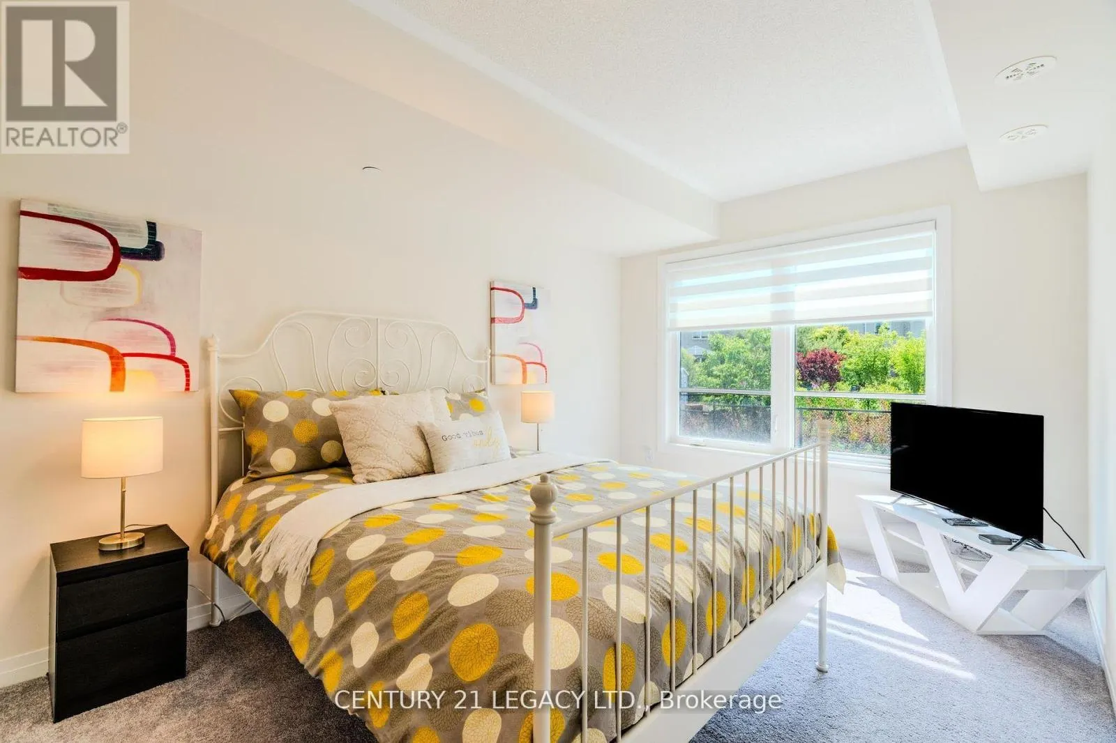 10 - 31 BAYNES WAY