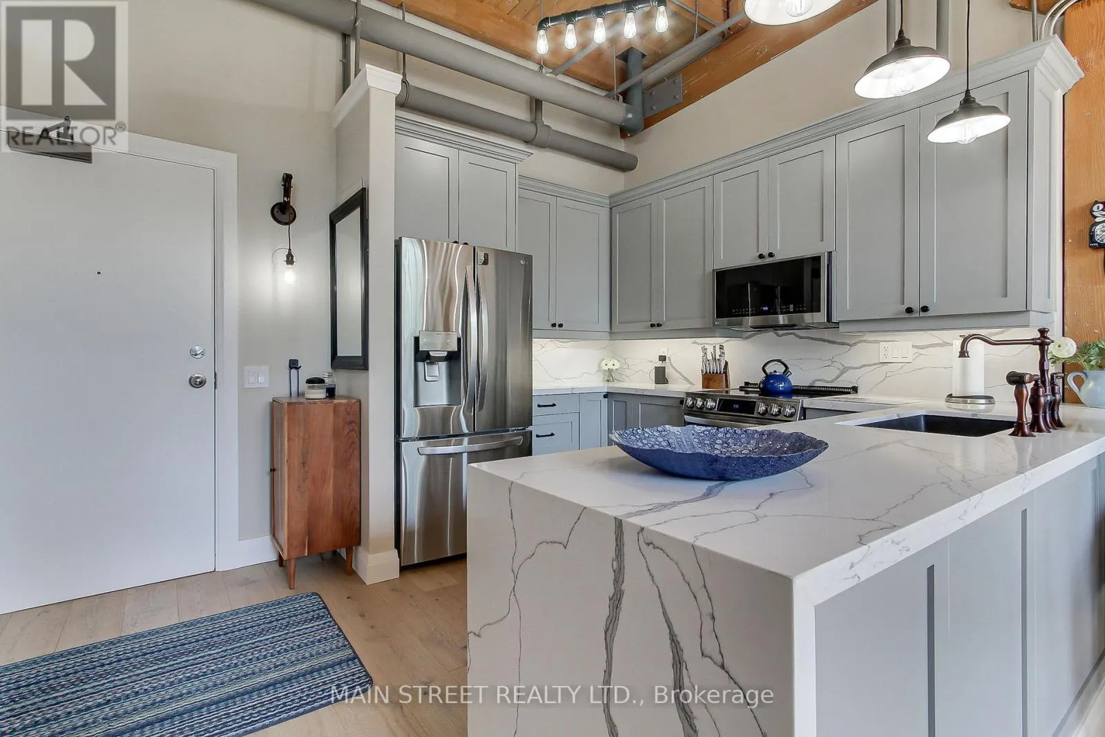 317 - 543 TIMOTHY STREET