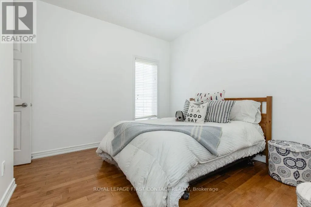 31 VANDERPOST CRESCENT