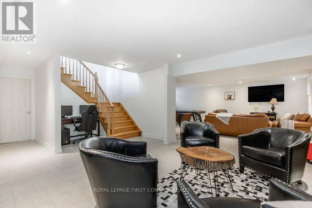 31 VANDERPOST CRESCENT