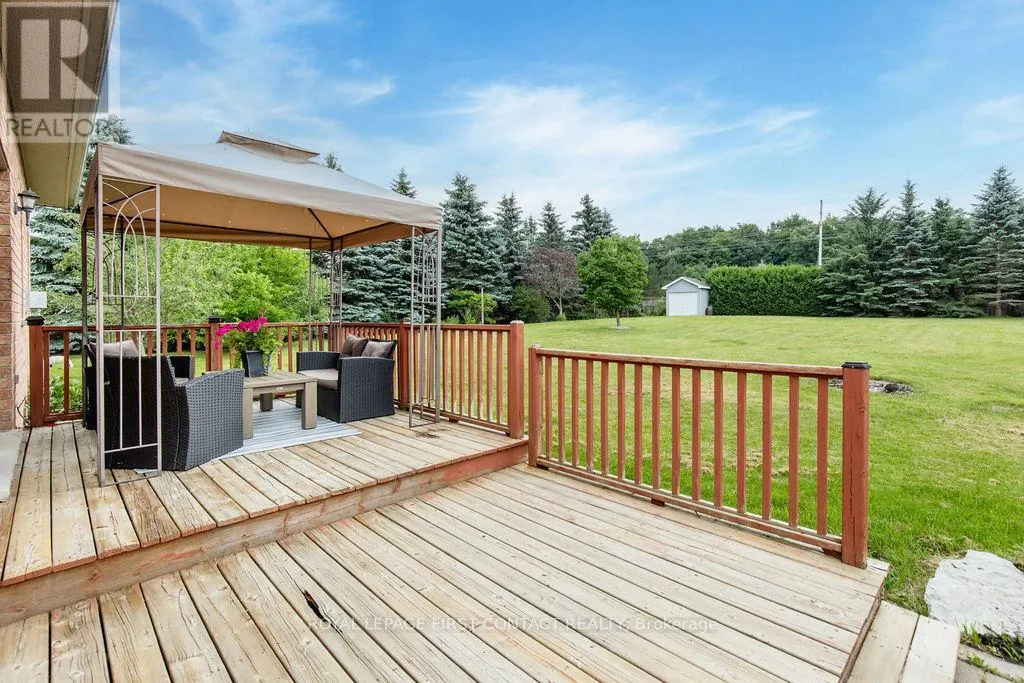 31 VANDERPOST CRESCENT