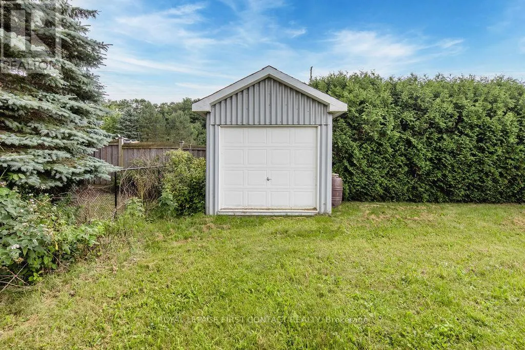 31 VANDERPOST CRESCENT