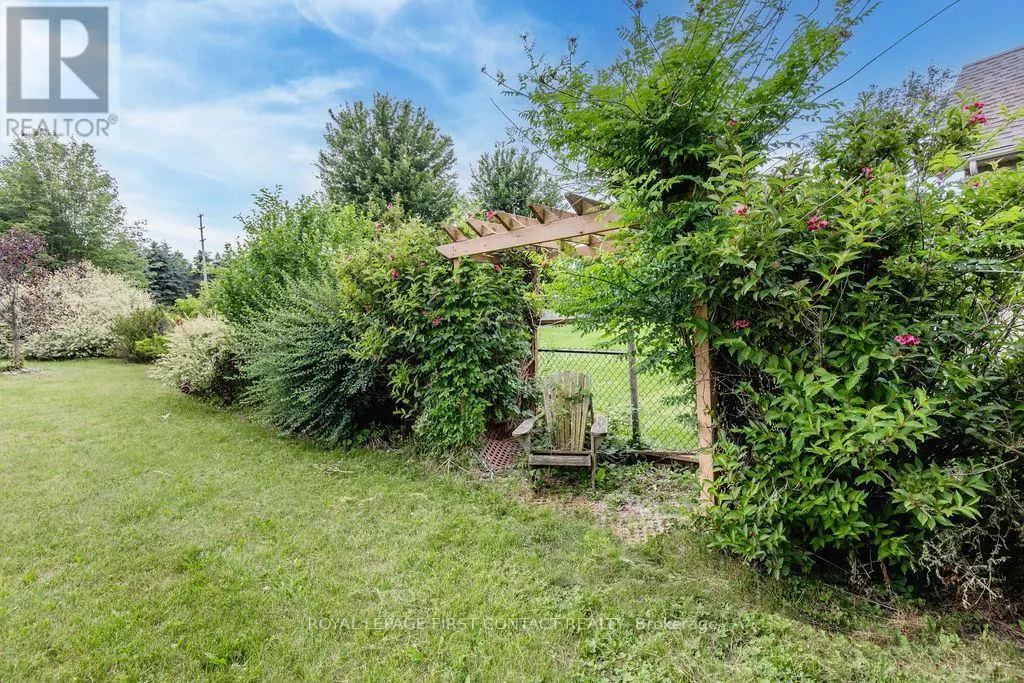 31 VANDERPOST CRESCENT