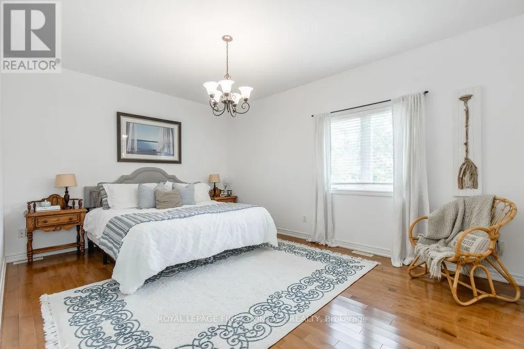 31 VANDERPOST CRESCENT