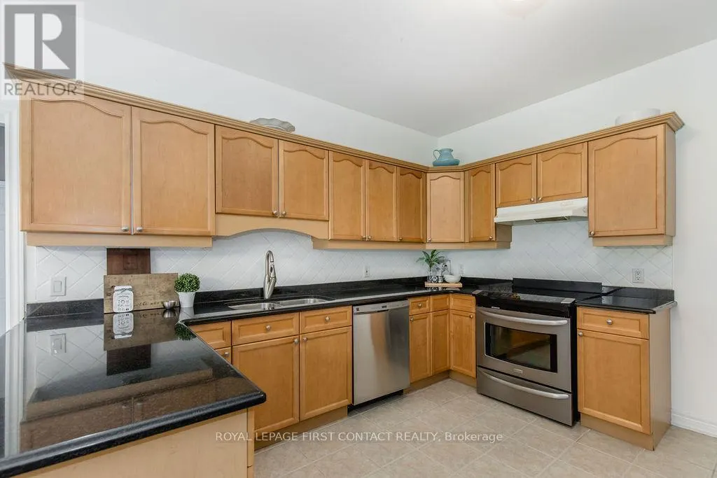 31 VANDERPOST CRESCENT