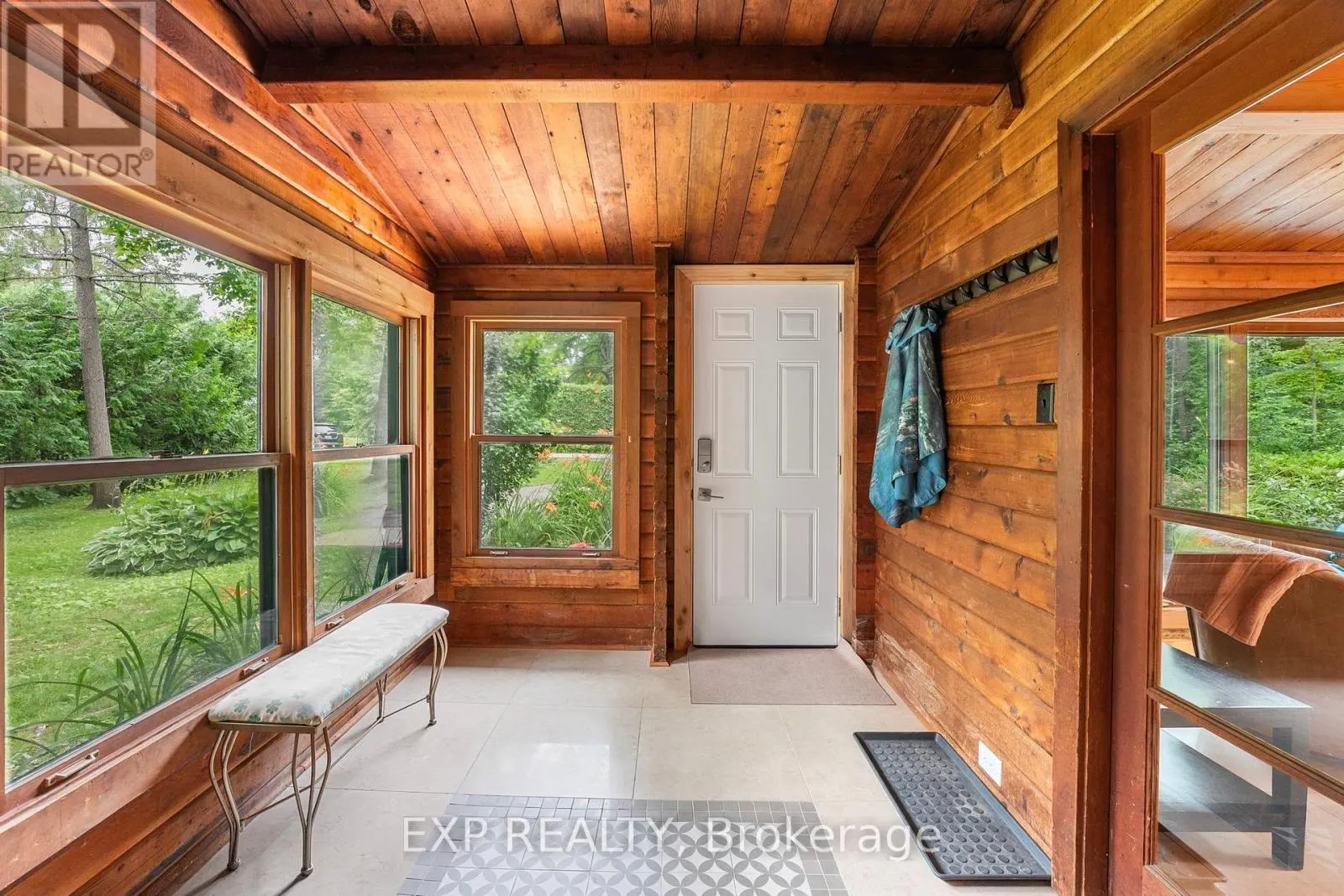10 MAPLEWOOD LANE