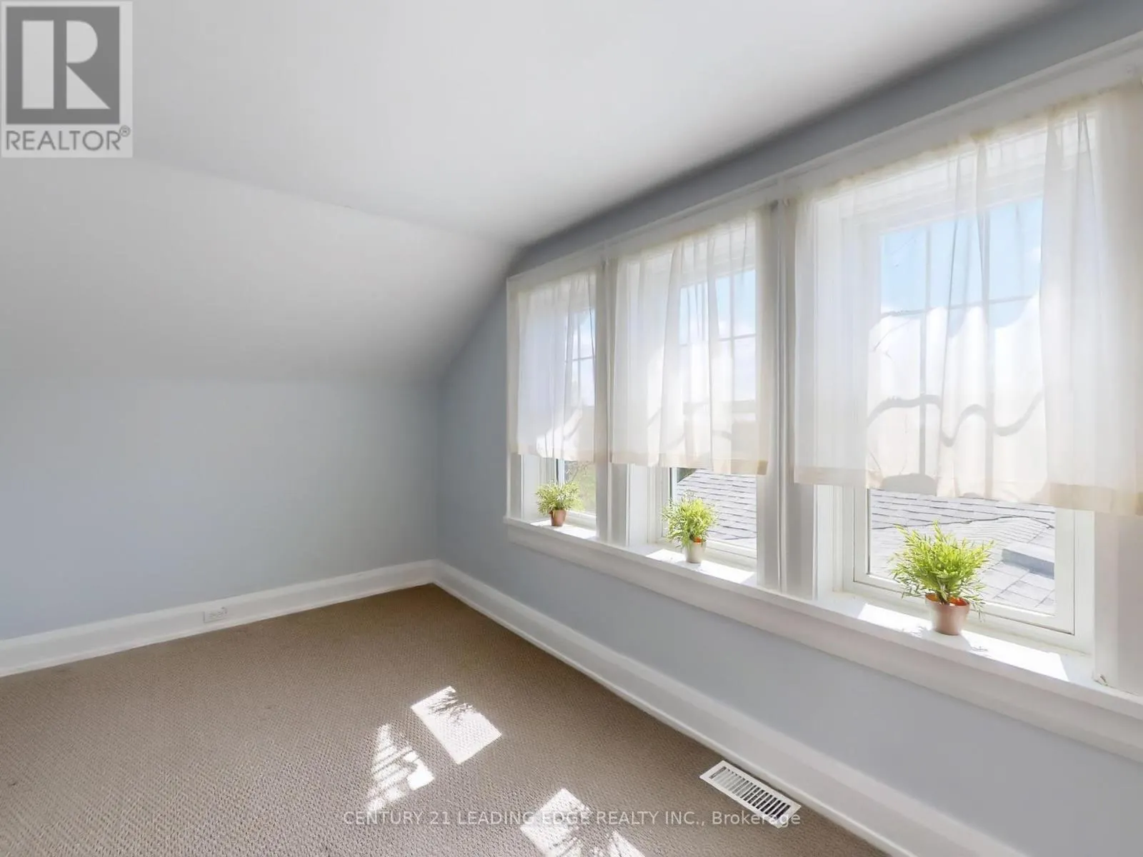 362 VICTORIA ROAD