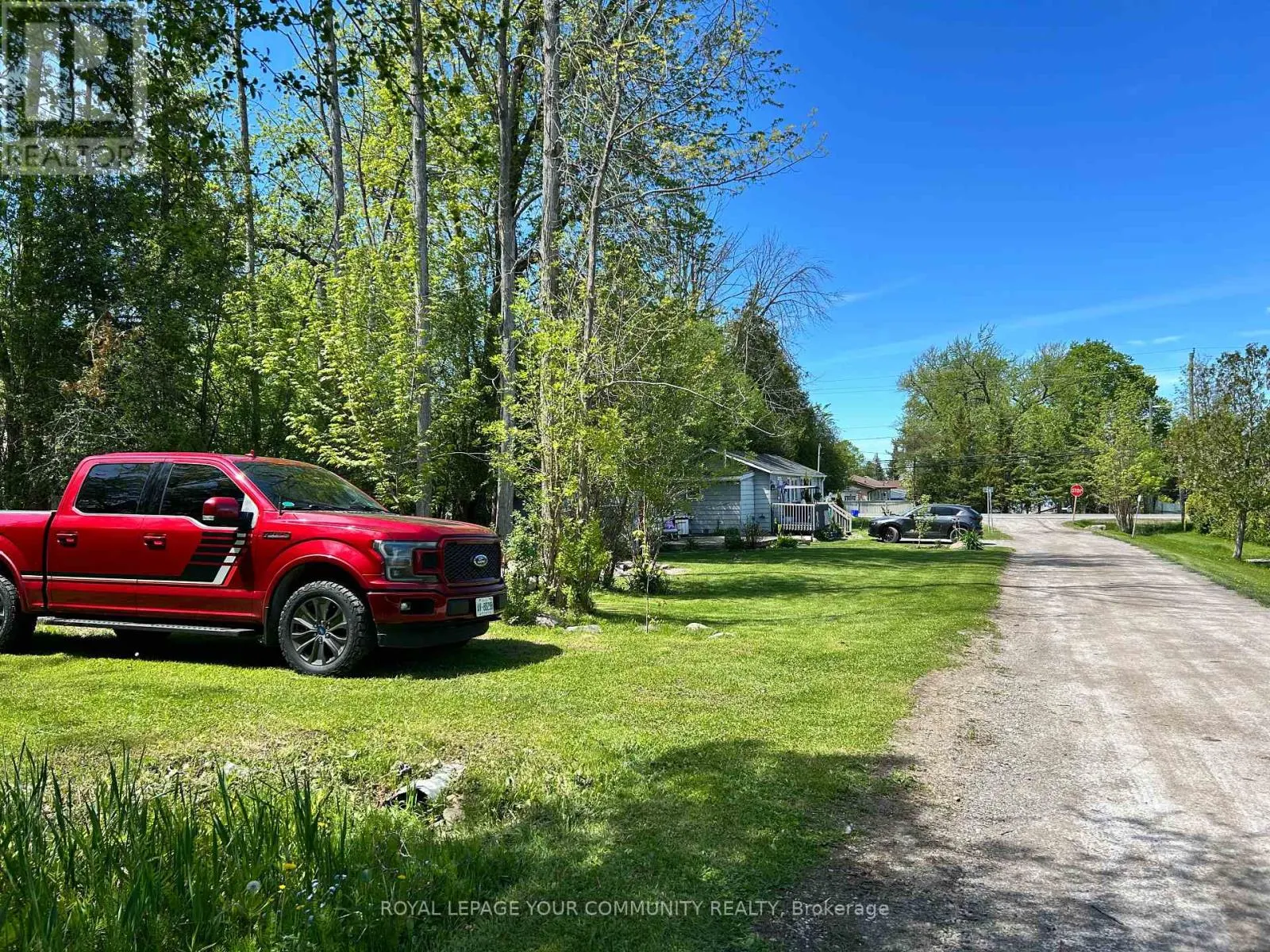 16 CHRISTIDIS DRIVE