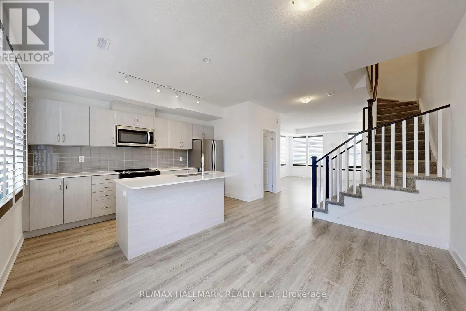 5436 MAIN STREET