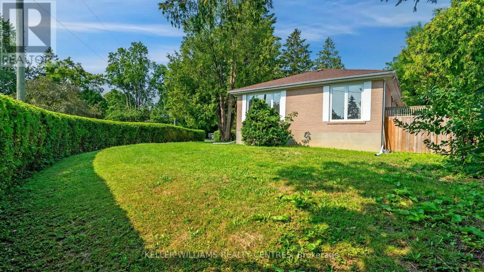 14 ALGONQUIN CRESCENT